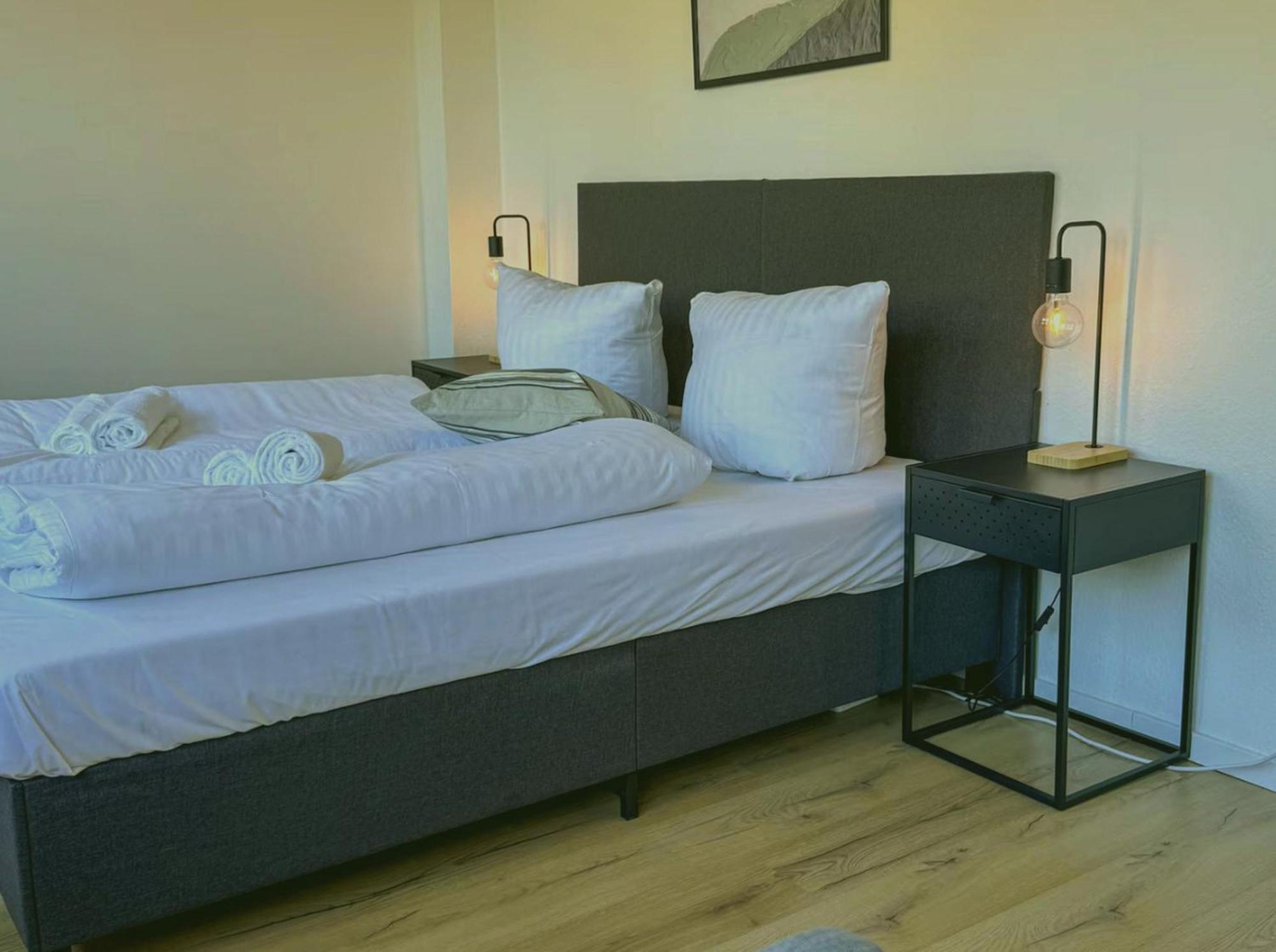 4 Bedrooms Apartment Hannover